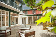 Charger l'image dans la galerie, Nuit & soins pour 2 personnes aux Thermes de Saubusse