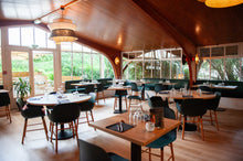 Charger l'image dans la galerie, Nuit & soins pour 2 personnes aux Thermes de Saubusse