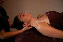 Charger l'image dans la galerie, Modelage Californien - 45 mins